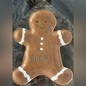 Rae Dunn YUMMY gingerbread plate